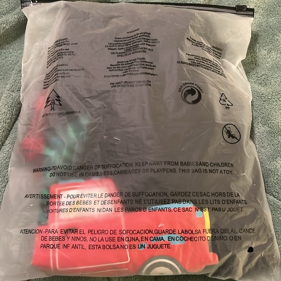 Med X-Mas pajamas - Picture 4 of 4